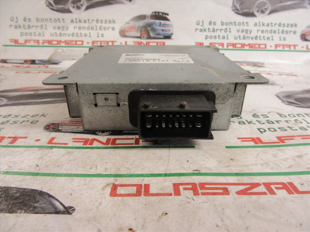 Alfa Romeo Mito/Fiat Grande Punto 51833517 számú rádió vezérlő 2. kép