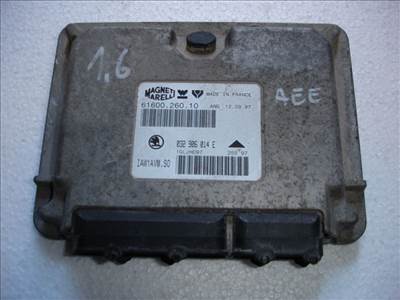 Skoda Octavia 1,6 motorvezérlő computer 032906014E