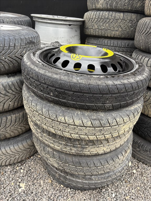 Audi A4 (B6/B7) mankókerék  2. kép