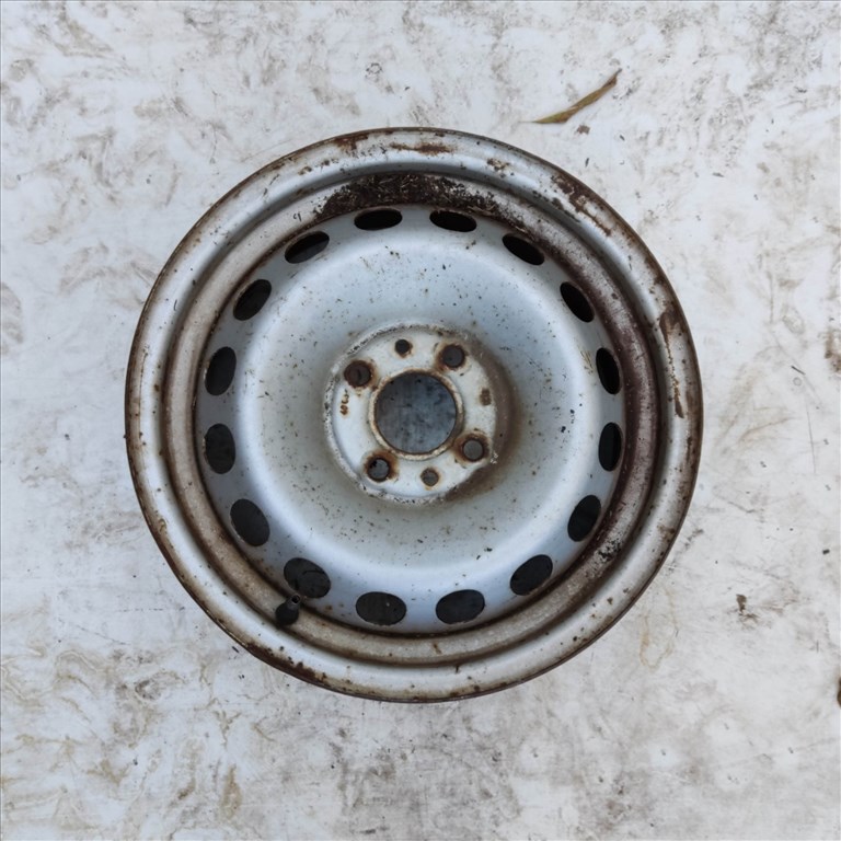 191613 Fiat Punto II.-III. , Panda II. 14"-os lemezfelni (1db) a képeken látható állapotban 4x98 , 5,5x14" Et 35 46745113 1. kép