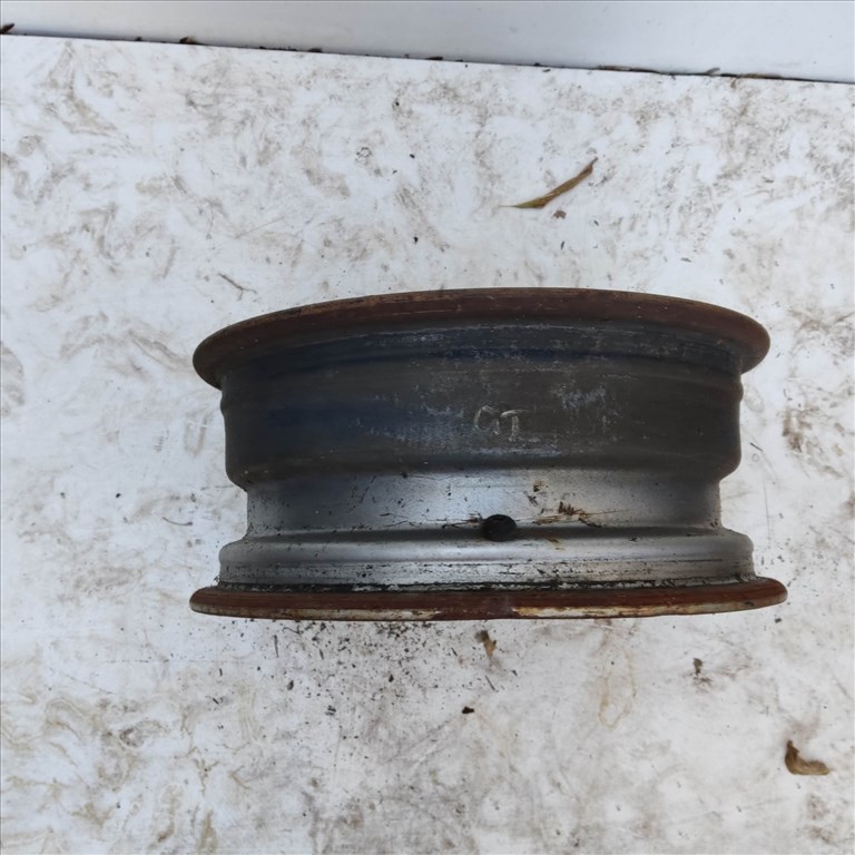 191613 Fiat Punto II.-III. , Panda II. 14"-os lemezfelni (1db) a képeken látható állapotban 4x98 , 5,5x14" Et 35 46745113 2. kép