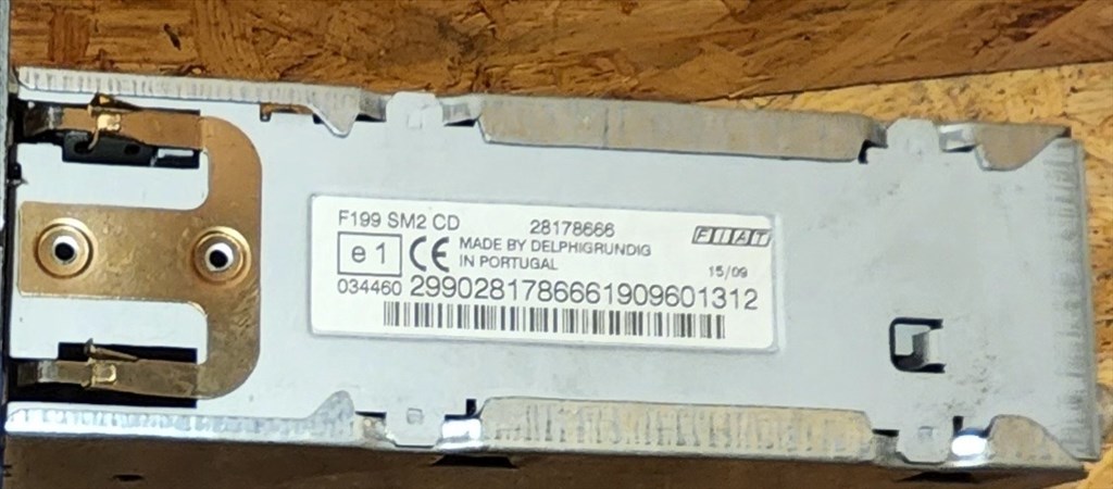 171967 Fiat Grande Punto Cd-s Rádió Delphi Grundig, Nincs Kód hozzá!!!!! 735481299 2. kép