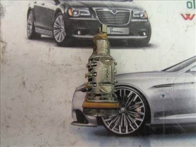 Fiat Doblo III. ketté nyíló csomagtér ajtó zárbetét