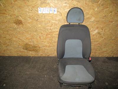 Ülés18375 Fiat Doblo II. fekete és szürke színű, szövet, jobb első ülés