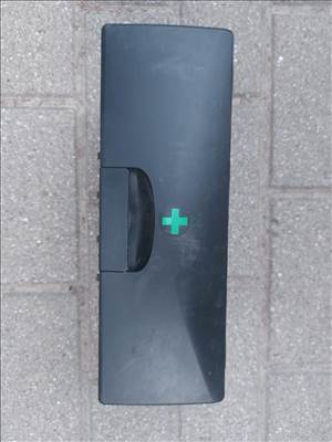 BMW 3-as sorozat E46 elsősegély doboz