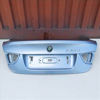 BMW 3er E90 csomagtérajtó