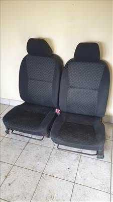 Daihatsu Cuore ülés 