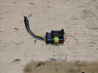 176320 Alfa Romeo Giulietta 2010-2020 bal hátsó lámpa, külső elektromos csatlakozó 50513613