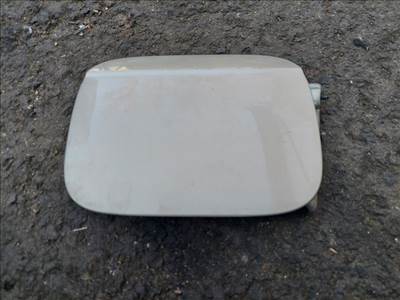 Seat Exeo-Audi A4 tankajtó 8E0809905E