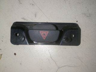 Ford Fiesta Mk5 Vészvillogó Kapcsoló *111707* 13a350