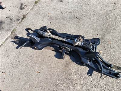 Toyota Yaris (XP90) Első Bölcső