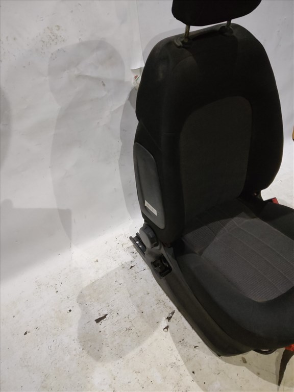 166529 Fiat Linea 2007-2017 jobb első Ülés 3. kép