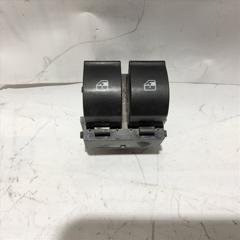 Fiat Punto Evo bal első ablakemelő kapcsoló 2x 1. kép