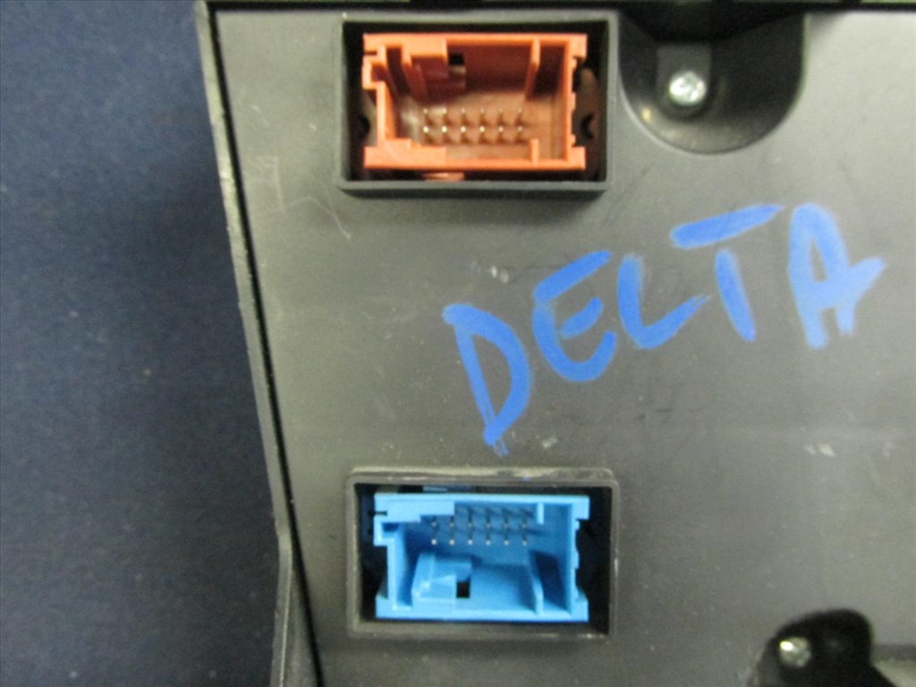 Lancia Delta 2008-2014 digit fűtéskapcsoló 735487107 4. kép