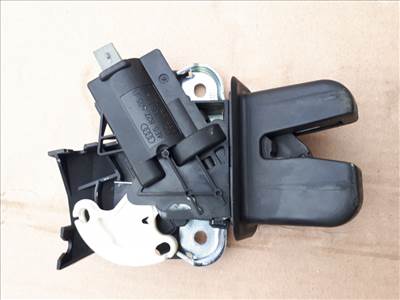 Volkswagen Passat B6-B7 sedan-CC-Jetta-Seat Exeo csomagtérzár 4F5827505D