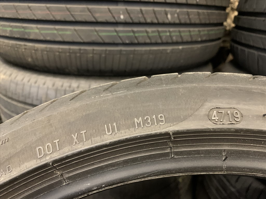 1db Pirelli 245/35 R19 245/35R19 245/35/19 245/35x19 nyári gumi 5. kép