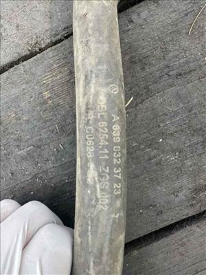 Mercedes Vito (2nd gen) W639 vízcső a6398323723