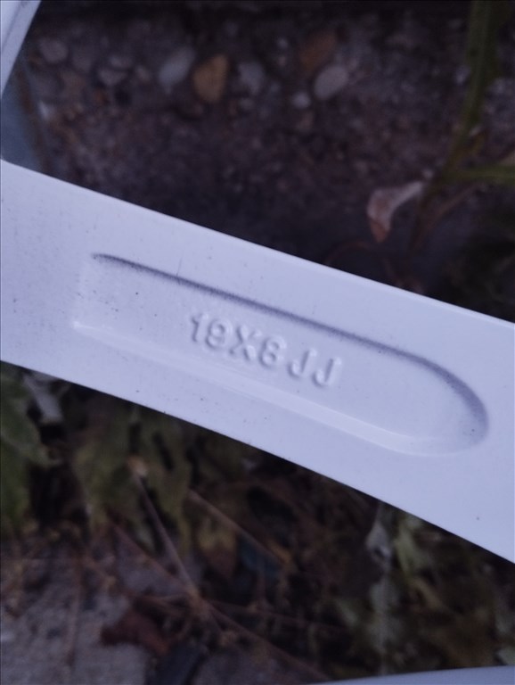  5x100 lyukosztású 19" felújított alufelni 4. kép