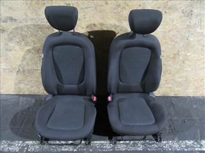 121604 Hyundai I20 ülésgarnitúra 