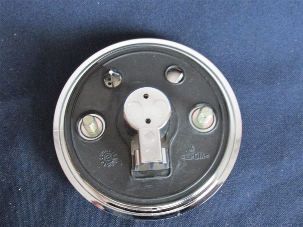 Alfa Romeo 159  gyári új, hátsó embléma, nem nyomógombos!!!! 50500393 2. kép