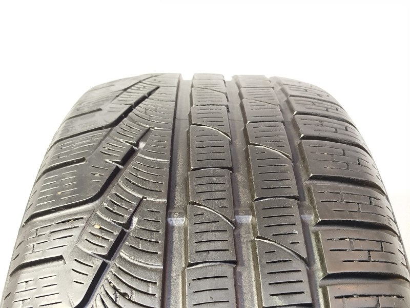 Pirelli Sottozero II 235/55 R18  1. kép