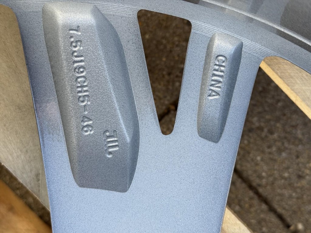 R19 5x108 Original Citroen DS7 7.5J ET46 OE 9817501377 új gyári alufelnik felnik 6. kép