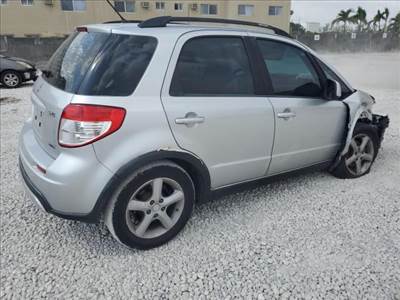 Suzuki SX4 I bontott alkatrészei