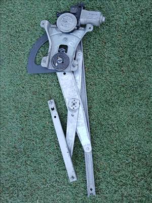 Daewoo Kalos Jobb első ablakemelő szerkezet motorral.