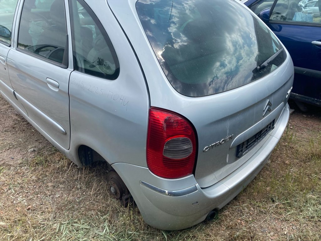 Citroën Xsara Picasso 1.6 HDi bontott alkatrészei 5. kép