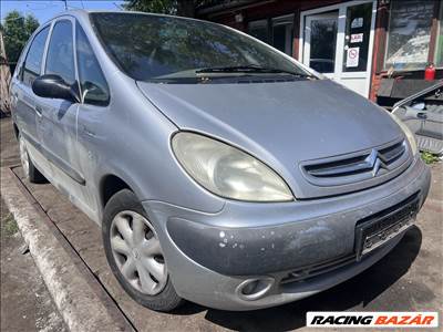 Citroën Xsara Picasso 1.8i bontott alkatrészei