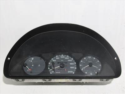 130037 Fiat Punto I. óracsoport 