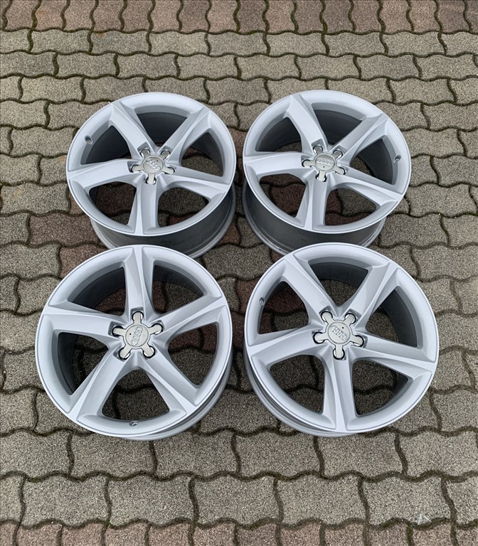 Audi 5x112 19" gyári alufelni 8.5j 19 R19 19x8.5 1. kép