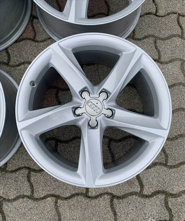 Audi 5x112 19" gyári alufelni 8.5j 19 R19 19x8.5 2. kép