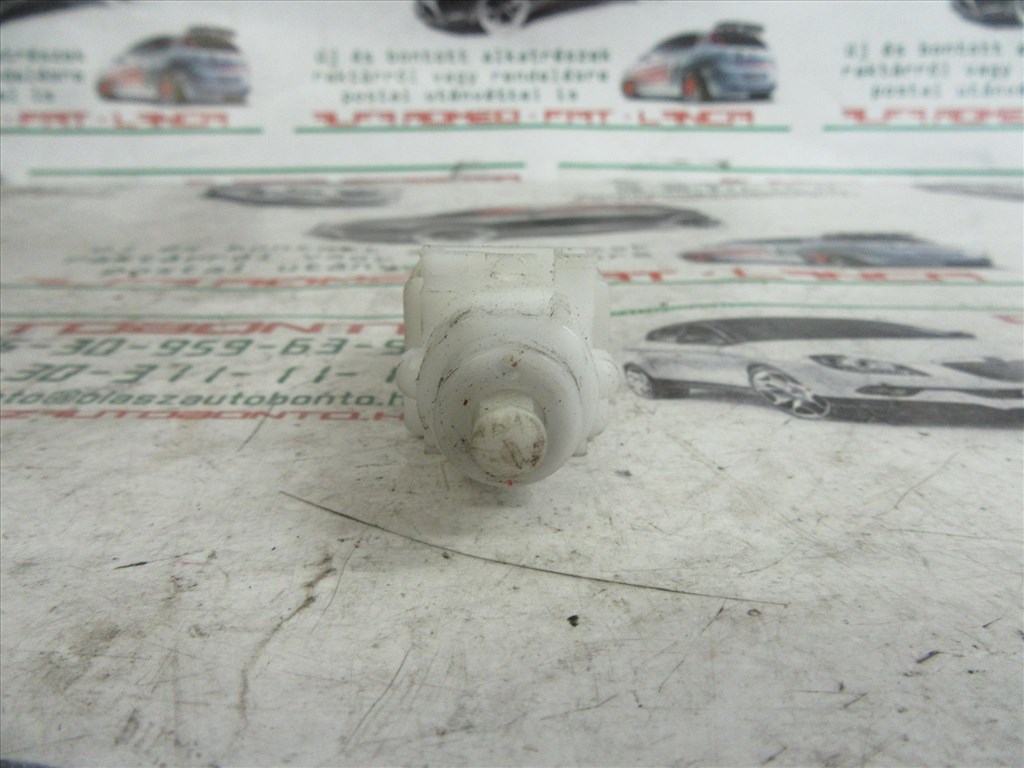 Alfa Romeo/Fiat/Lancia 51713873 számú féklámpa kapcsoló 2. kép