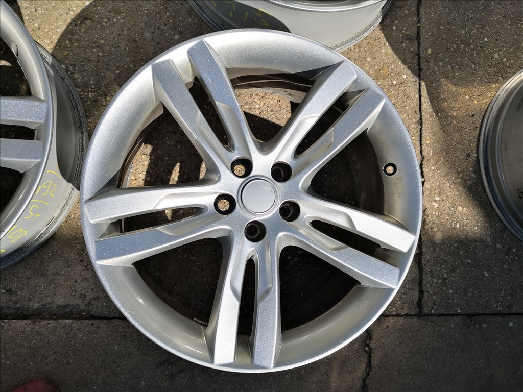 5x108 19 Gyári Jaguar alufelni 200000ft a 4db/492/ 3. kép