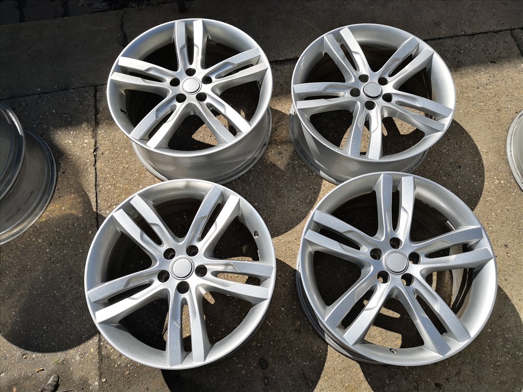 5x108 19 Gyári Jaguar alufelni 200000ft a 4db/492/ 5. kép