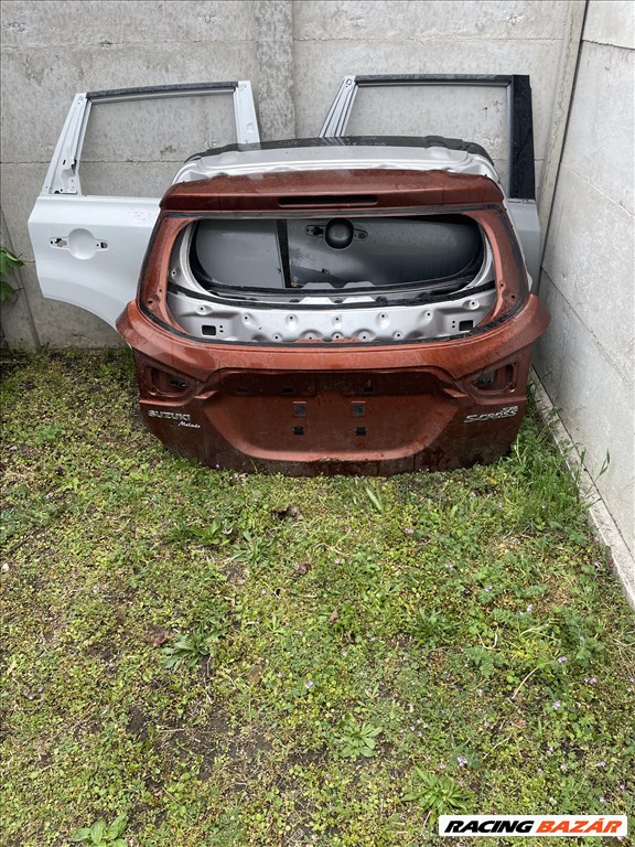 Suzuki SX4 S-Cross I csomagtér ajtó  1. kép