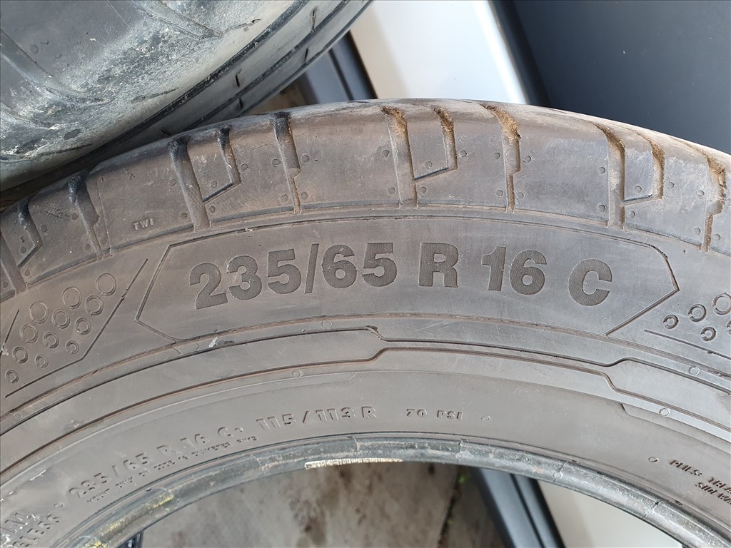  235/65 R16C használt Continental ContiVanContact nyárigumi 4 db 3. kép
