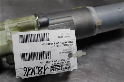 Volkswagen Passat B7 bal hátsó csomagtérnyitó motor 3C9827383K