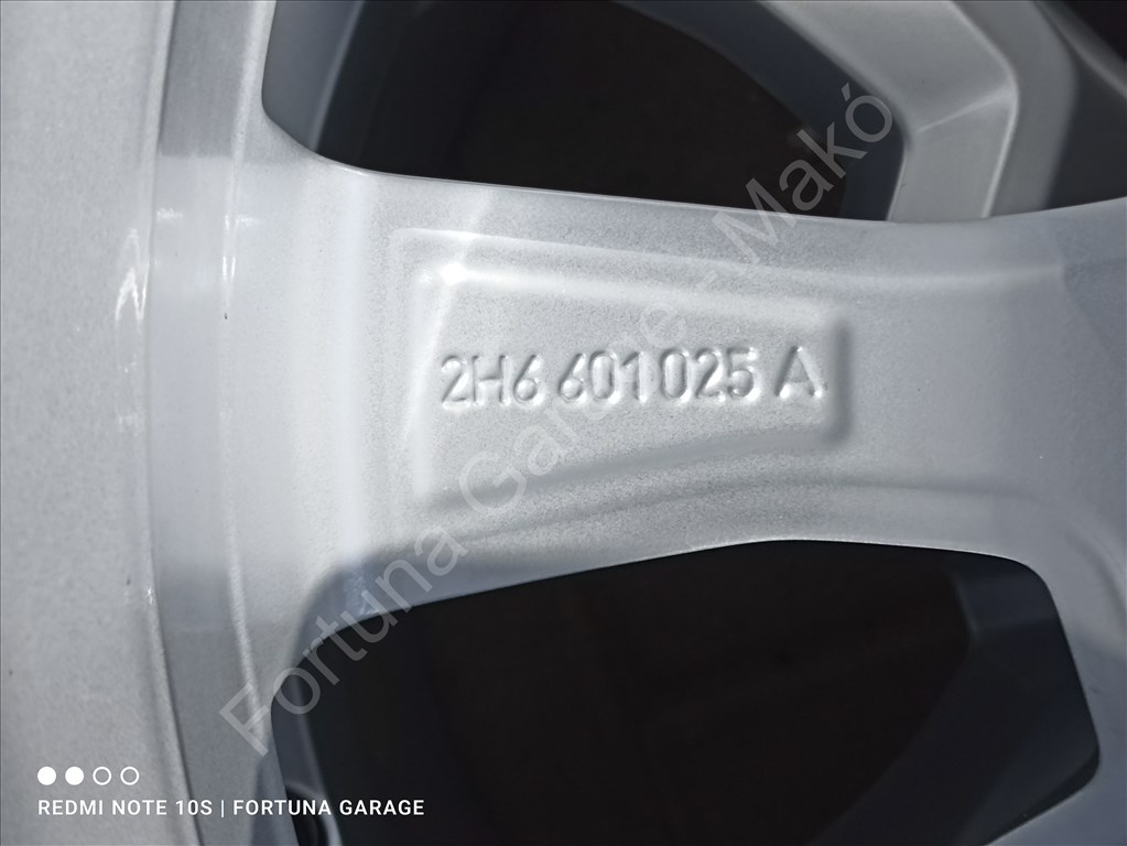 5x120 17" Volkswagen 'Posadas' (Amarok, T5/T6) újszerű alufelni garnitúra 8. kép