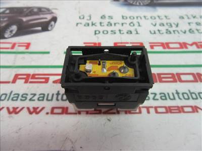 Fiat Bravo/Marea jobb első ablakemelő kapcsoló talp