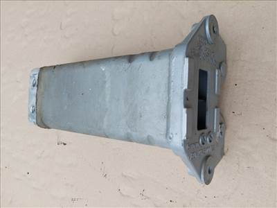 Audi A2 váznyúlvány bal 8Z0805119