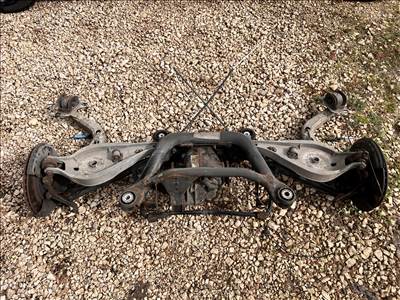 BMW E46 330i hátsó befecskendező híd  33316770787