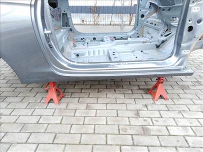 Opel Adam jobb küszöb