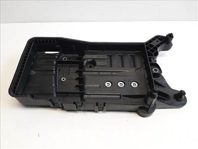 Volkswagen Tiguan  akkumlátor tartó 5QF915331C