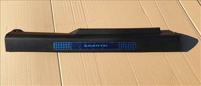 Abarth Grande Punto gyári új bal küszöb belső borítás 735459190
