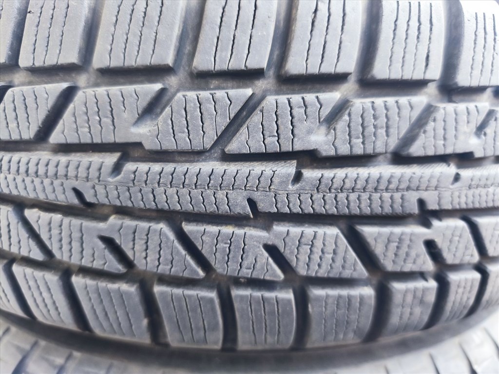 Suzuki Swift felni lemezfelni garnitúra téli gumi 175/65 R15 4x100 2. kép