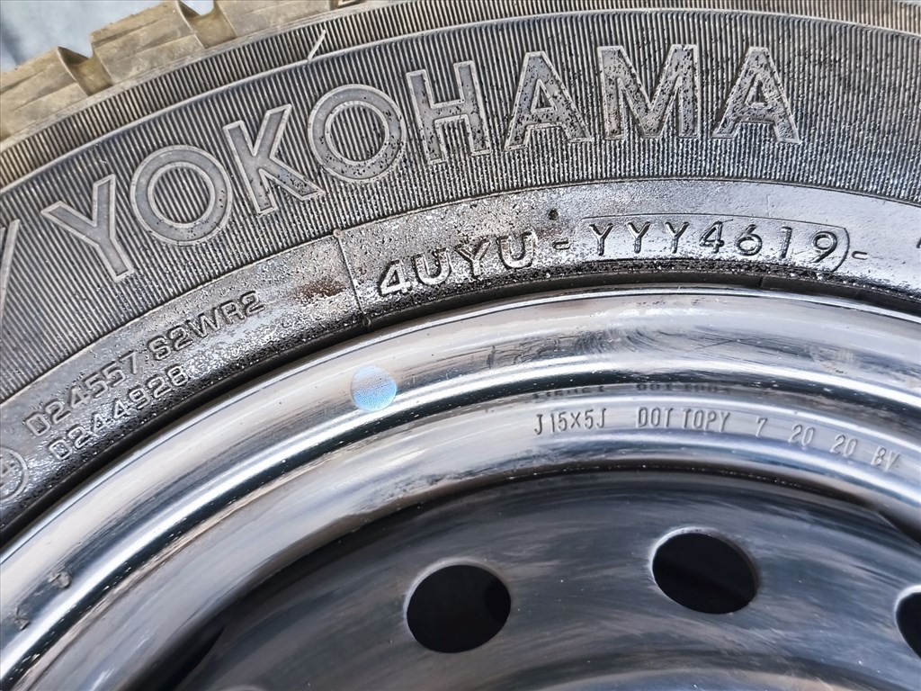 Suzuki Swift felni lemezfelni garnitúra téli gumi 175/65 R15 4x100 5. kép