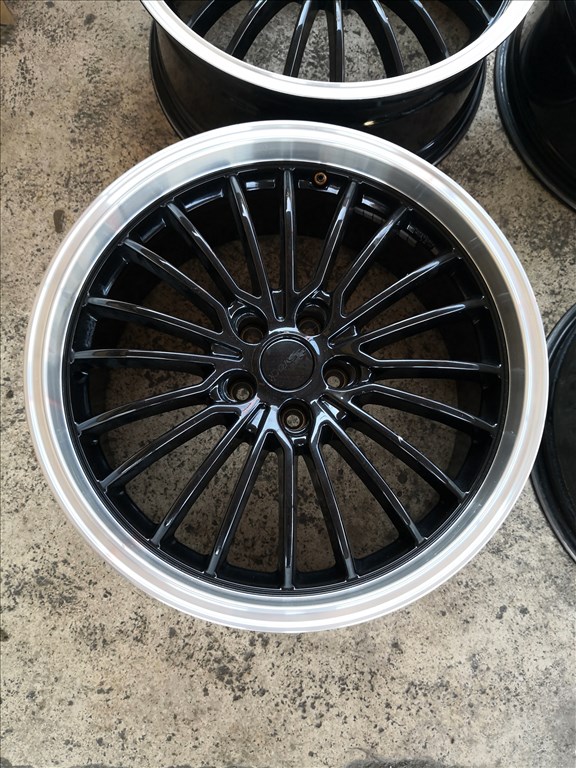 5x114,3 20 toyota hyundai mazda kia polír alufelni 220000ft a 4db/101/ 3. kép