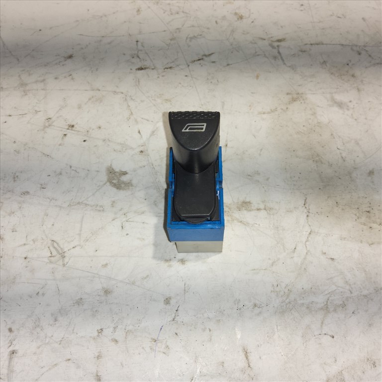 Fiat Marea bal hátsó ablakemelő kapcsoló 1. kép